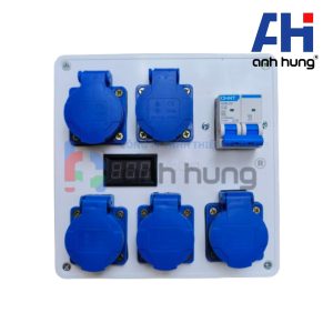 Hộp Chia Nguồn 5 Ổ Cắm Kèm CB Chống Giật 32A & Màn Hình Volt Điện Tử | Thiết Bị Điện Anh Hùng HV0503